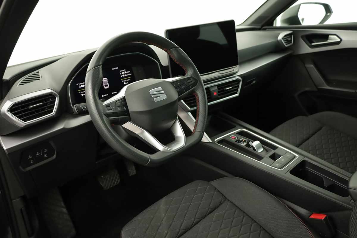 seat-leon-st-2025-hibrido-a-gasolina-1498cc
