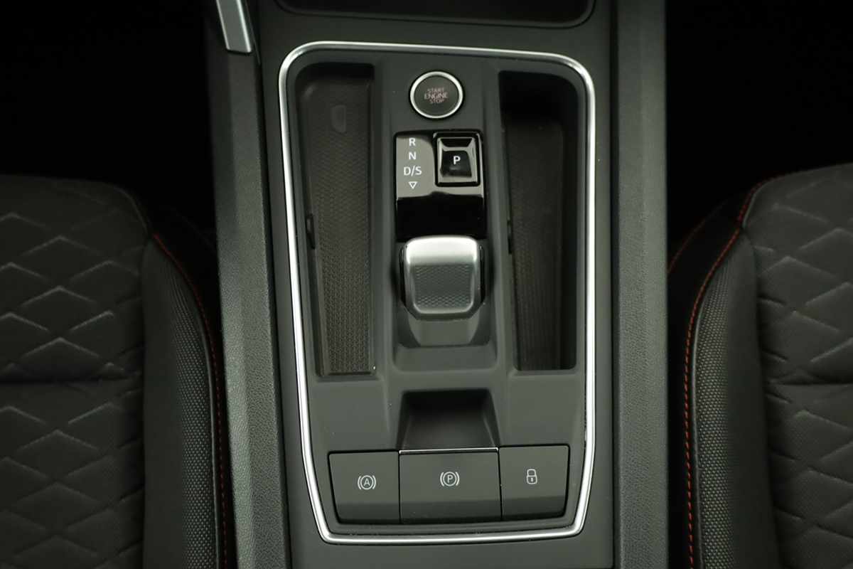 seat-leon-st-2025-hibrido-a-gasolina-1498cc