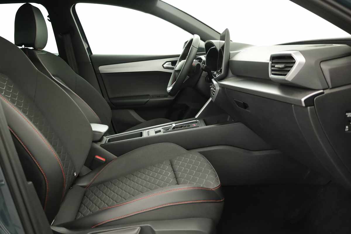 seat-leon-st-2025-hibrido-a-gasolina-1498cc