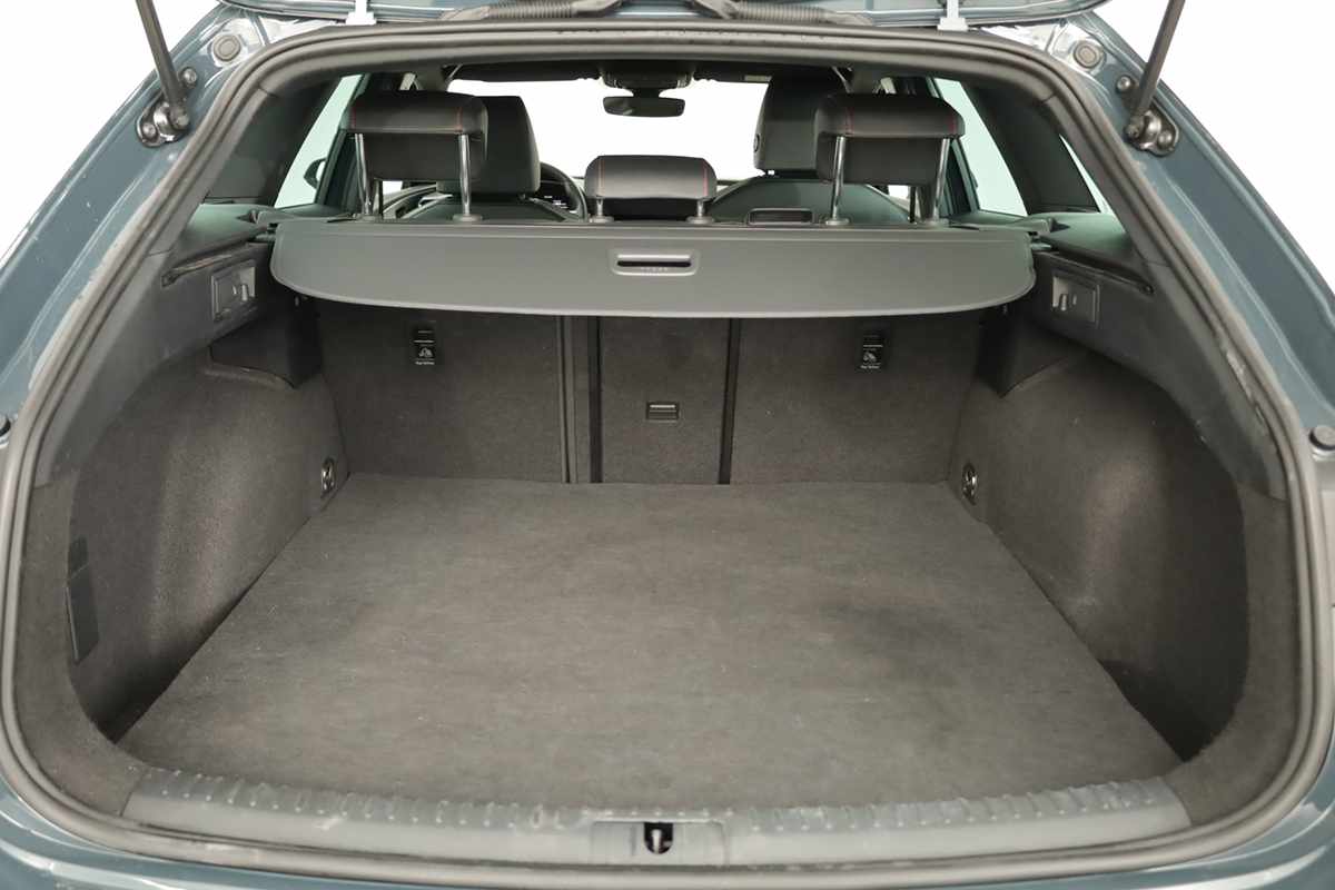 seat-leon-st-2025-hibrido-a-gasolina-1498cc