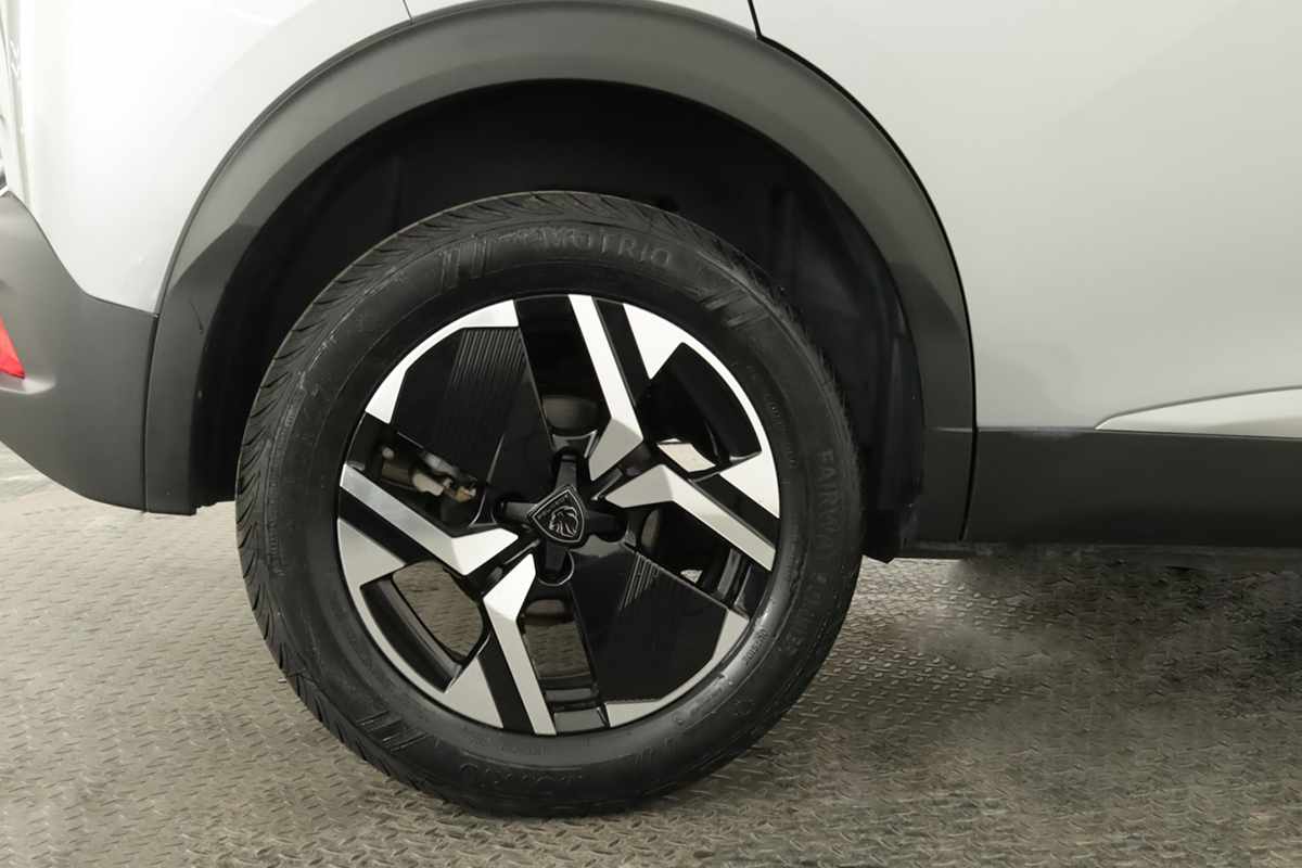 peugeot-2008-2024-gasolina-1199cc