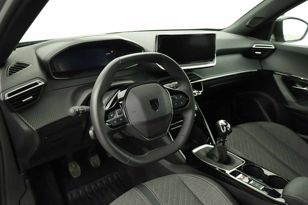 peugeot-2008-2024-gasolina-1199cc
