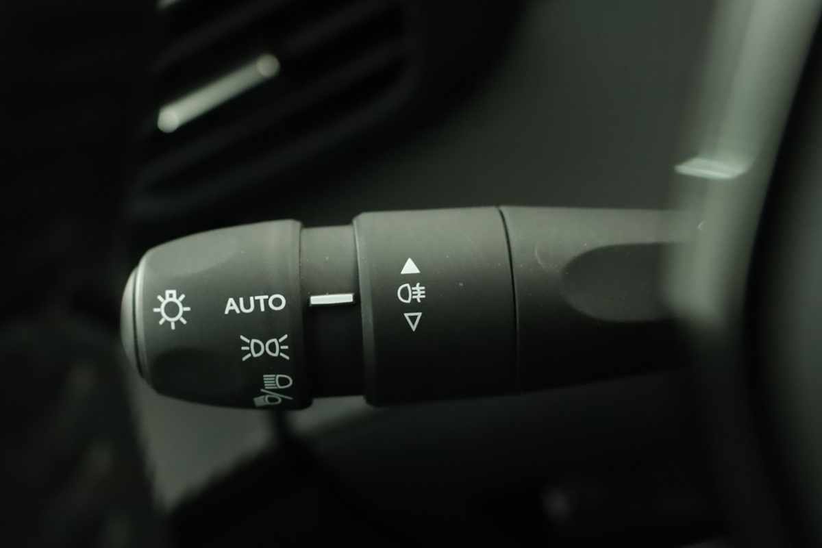 peugeot-2008-2024-gasolina-1199cc