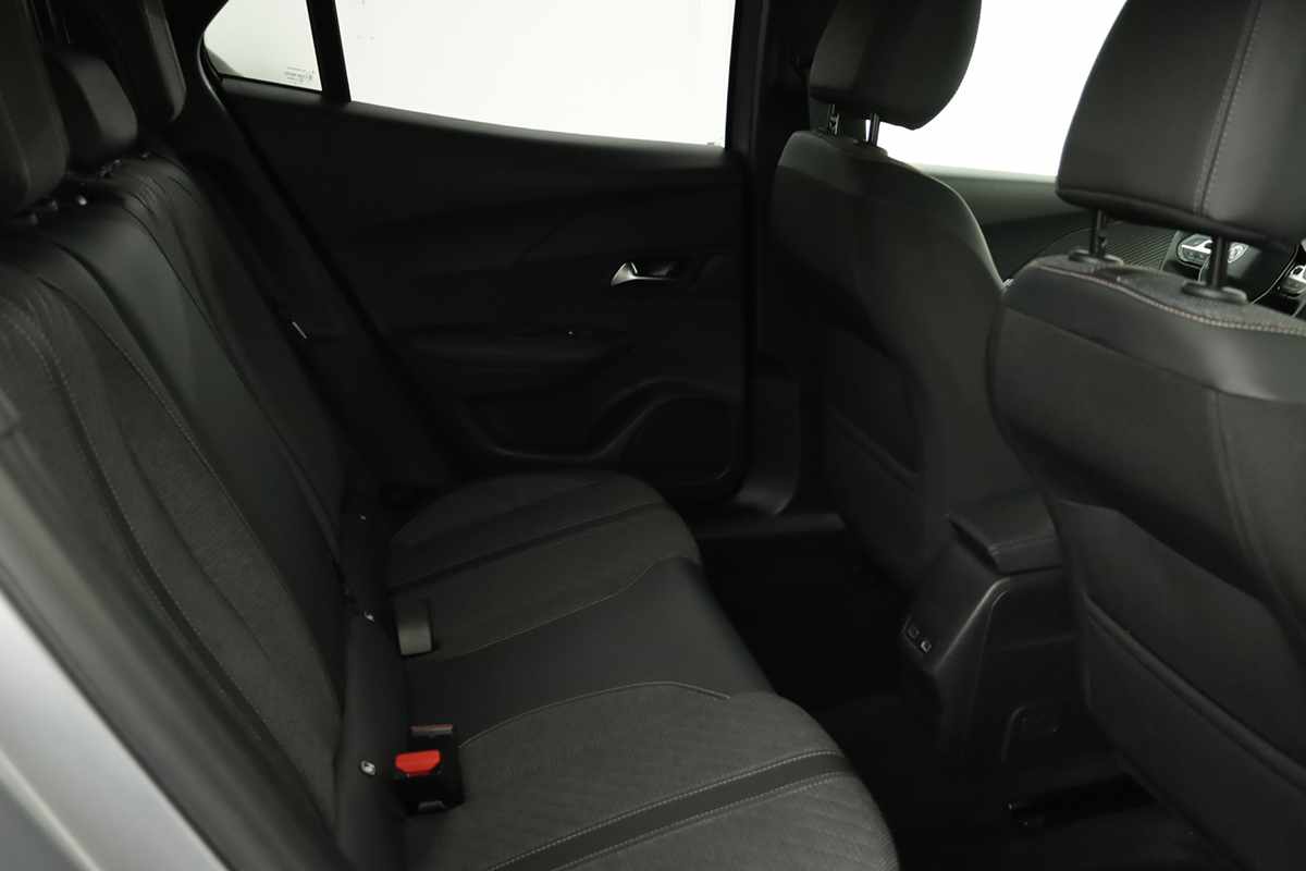 peugeot-2008-2024-gasolina-1199cc