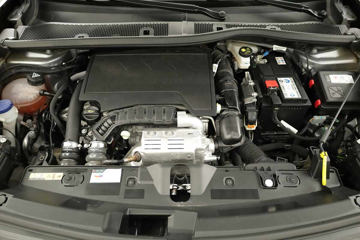 peugeot-2008-2024-gasolina-1199cc