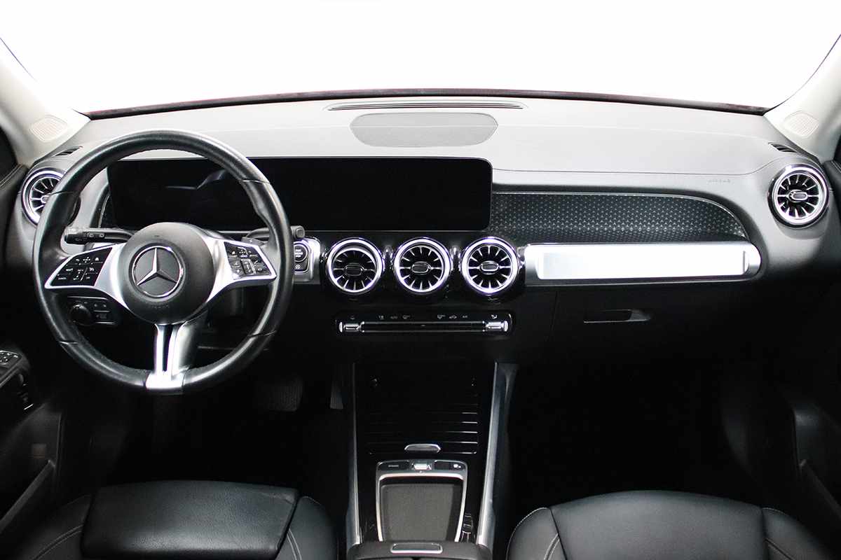mercedes-benz-glb-2023-diesel-1950cc