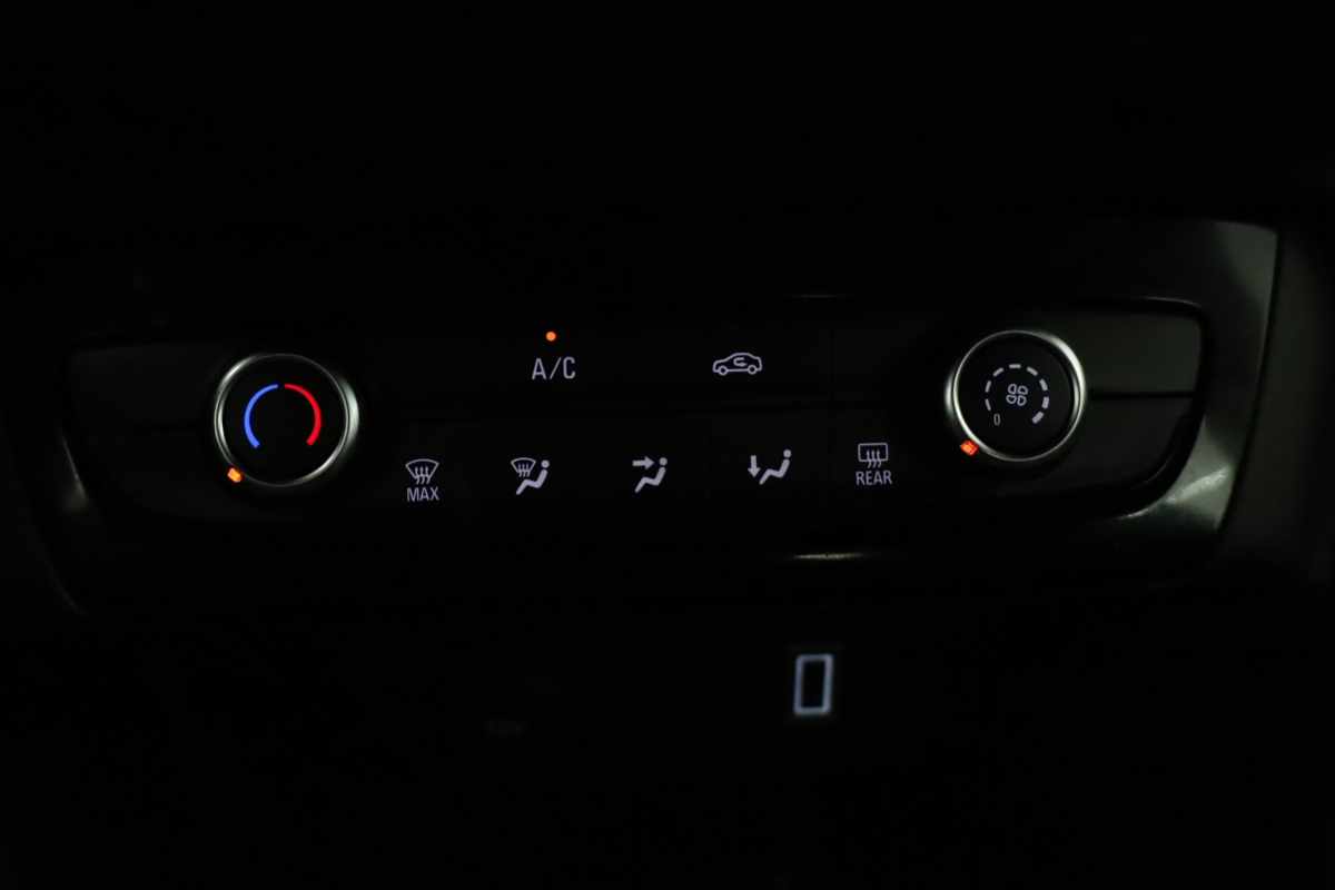 opel-corsa-2025-gasolina-1199cc
