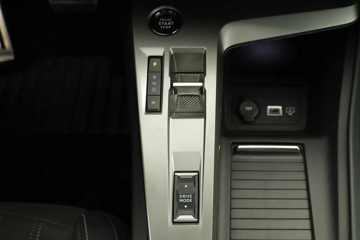 peugeot-308-2024-gasolina-1199cc