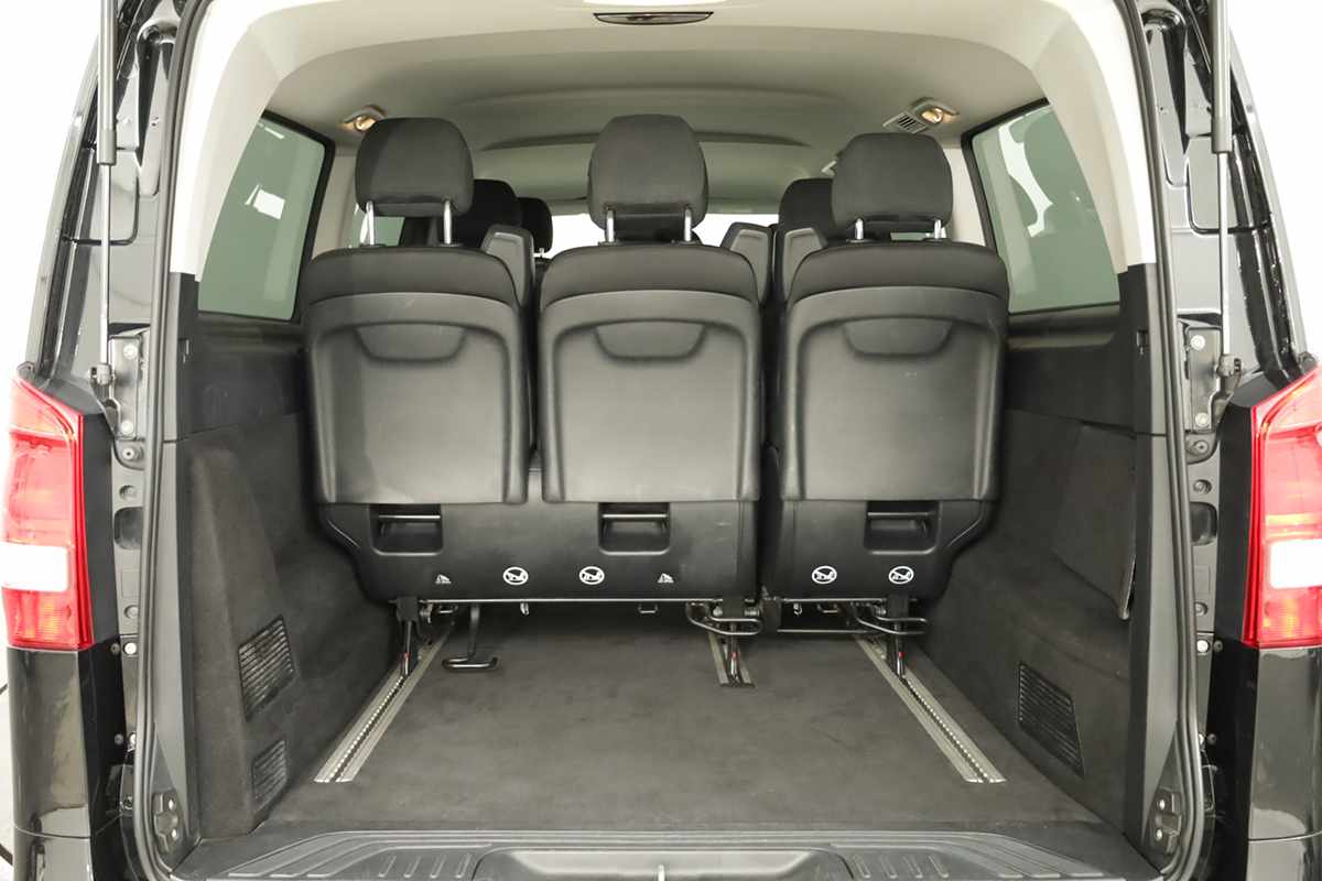 mercedes-benz-vito-tourer-2023-diesel-1950cc