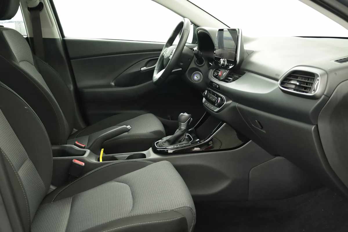hyundai-i30-2025-gasolina-998cc