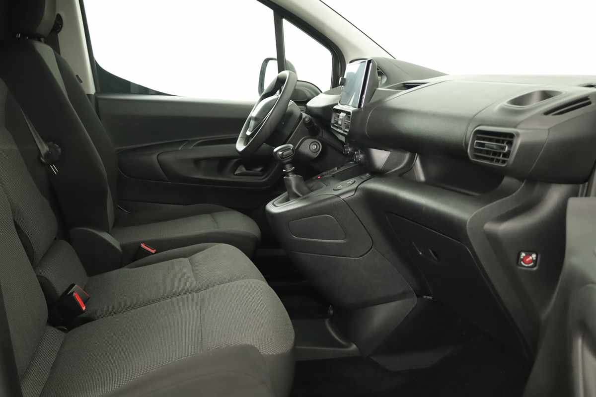 peugeot-partner-2024-diesel-1499cc