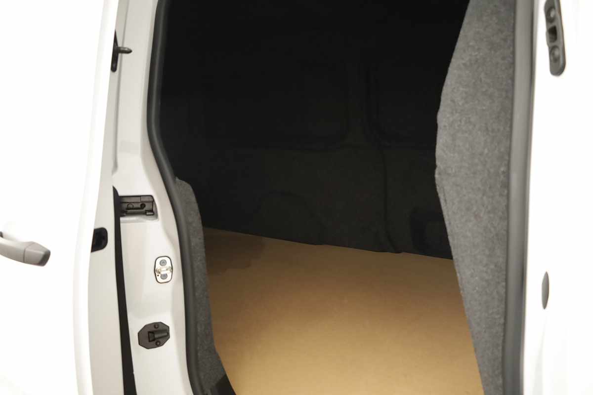 peugeot-partner-2024-diesel-1499cc