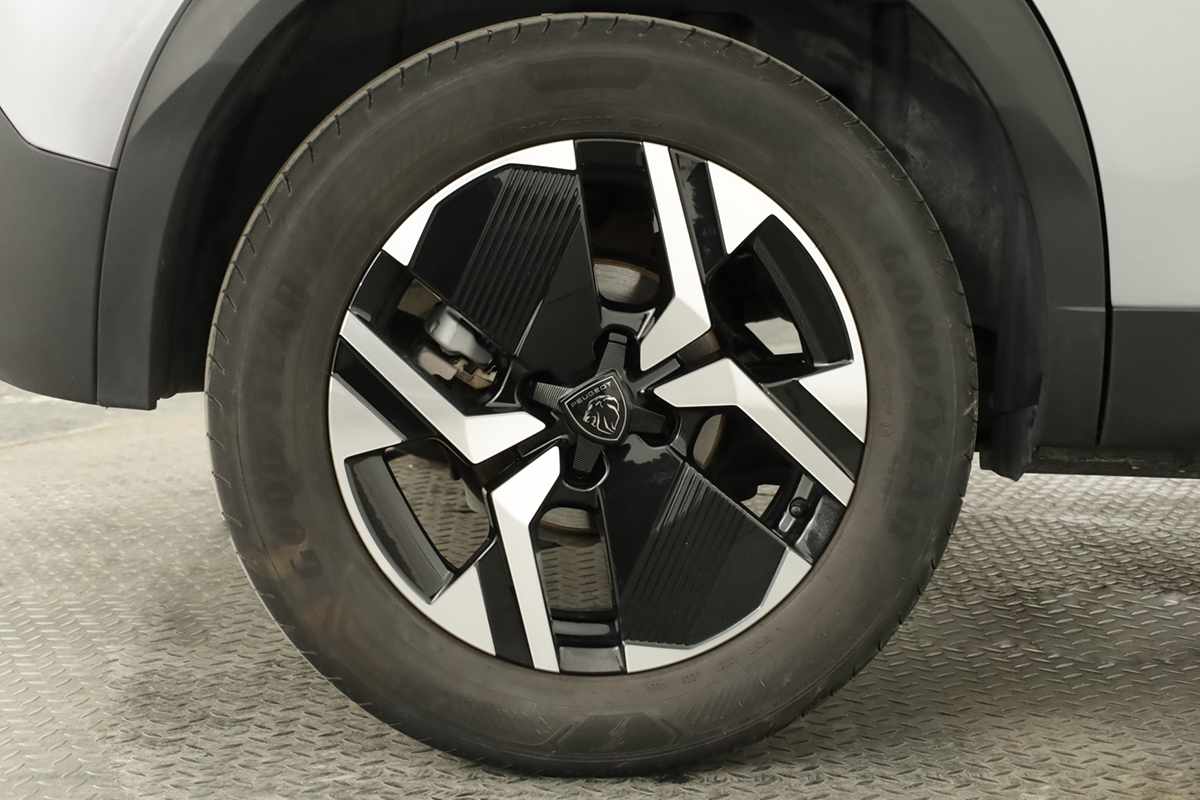 peugeot-2008-2024-gasolina-1199cc