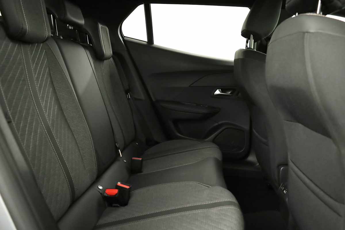 peugeot-2008-2024-gasolina-1199cc