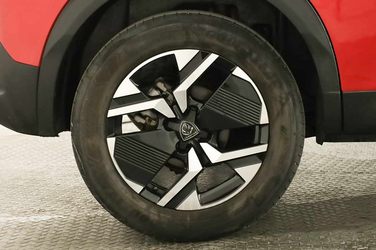 peugeot-2008-2024-gasolina-1199cc