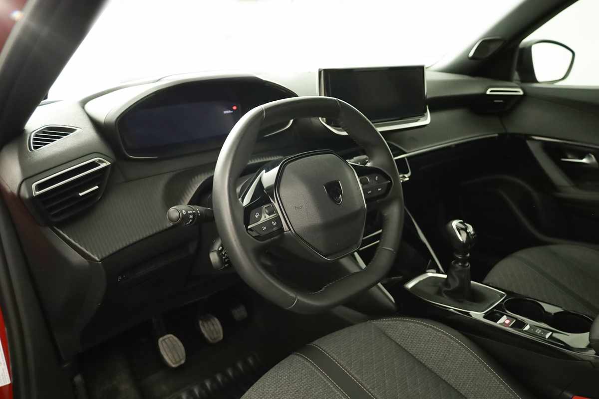 peugeot-2008-2024-gasolina-1199cc