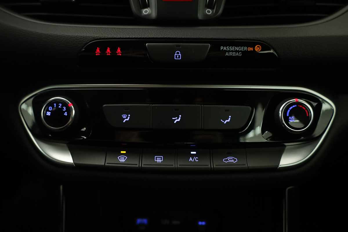 hyundai-i30-2025-gasolina-998cc