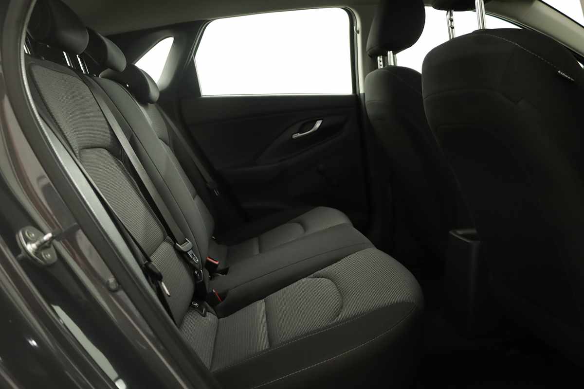 hyundai-i30-2025-gasolina-998cc