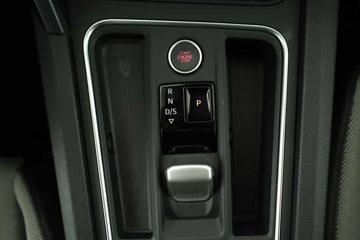 seat-leon-st-2024-gasolina-999cc