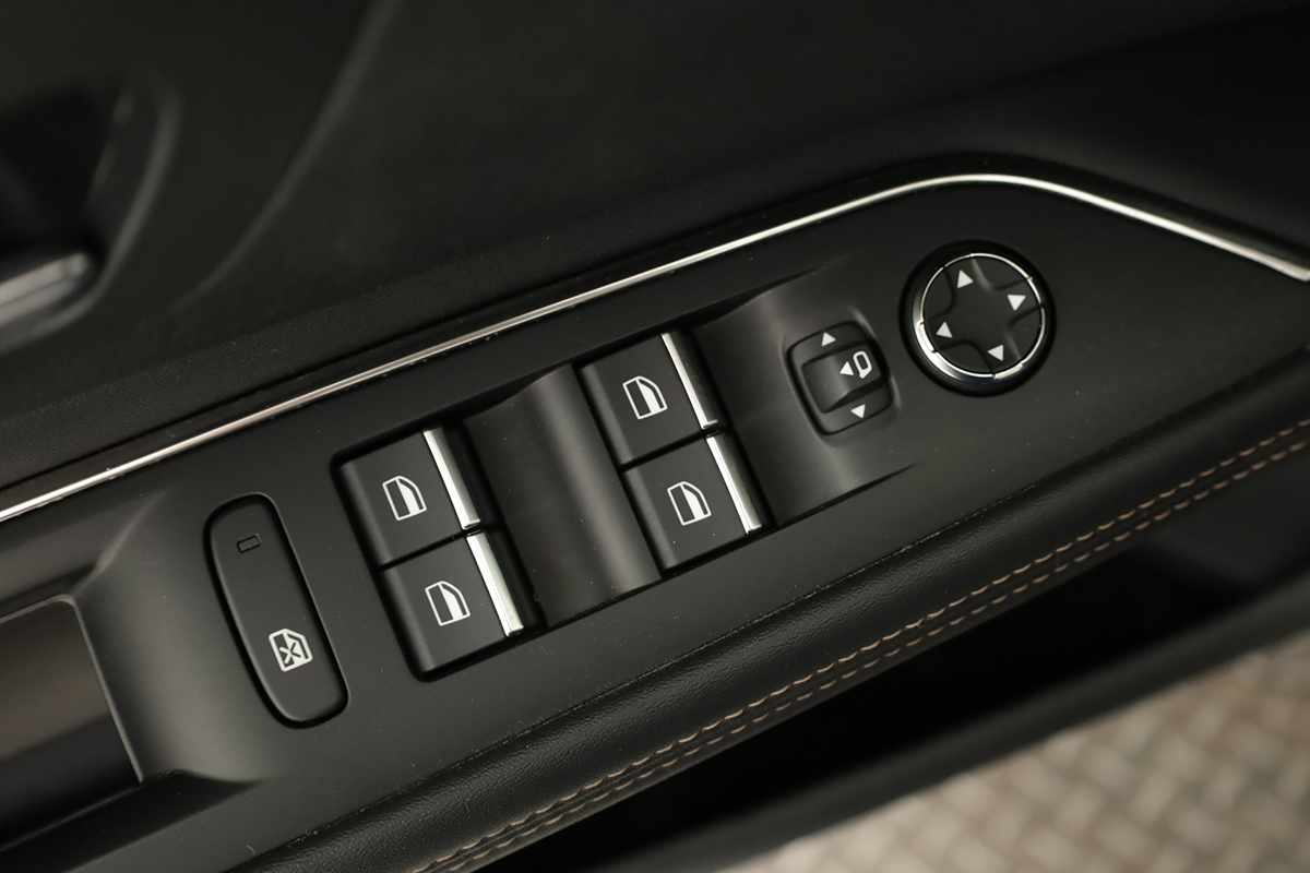 peugeot-3008-2024-gasolina-1199cc
