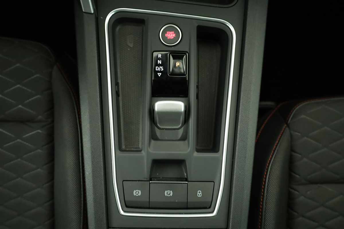 seat-leon-st-2025-hibrido-a-gasolina-1498cc