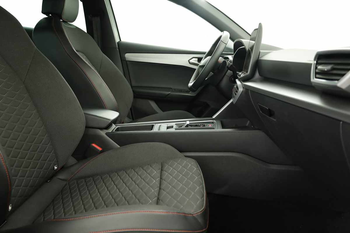 seat-leon-st-2025-hibrido-a-gasolina-1498cc