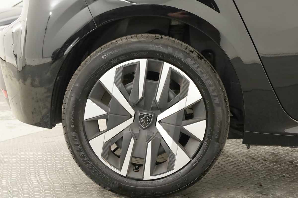 peugeot-208-2025-gasolina-1199cc