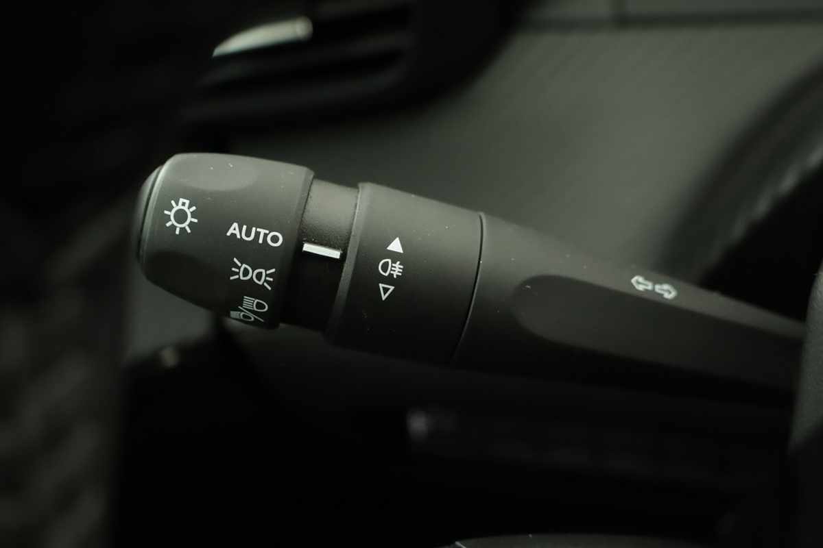peugeot-208-2025-gasolina-1199cc