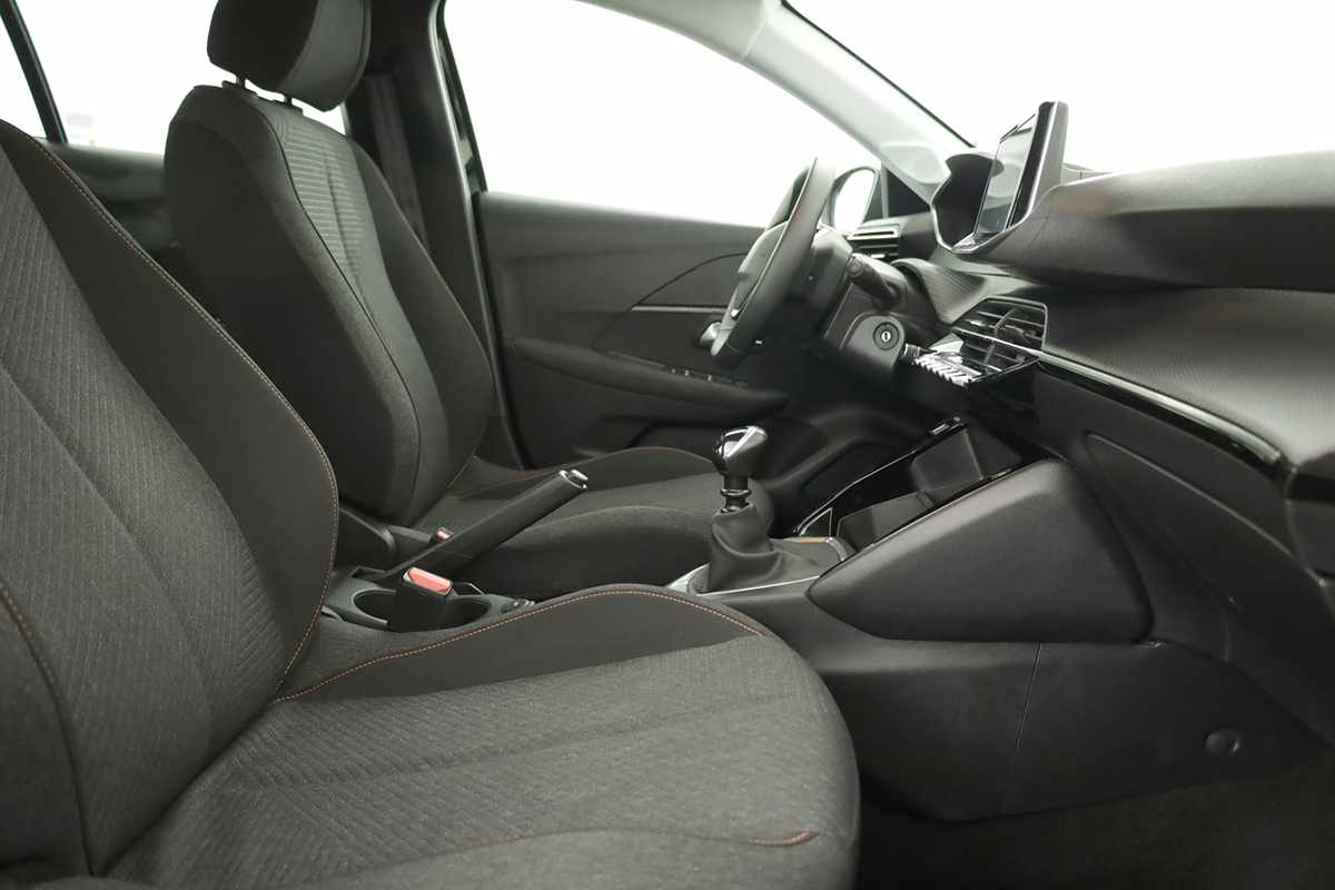 peugeot-208-2025-gasolina-1199cc