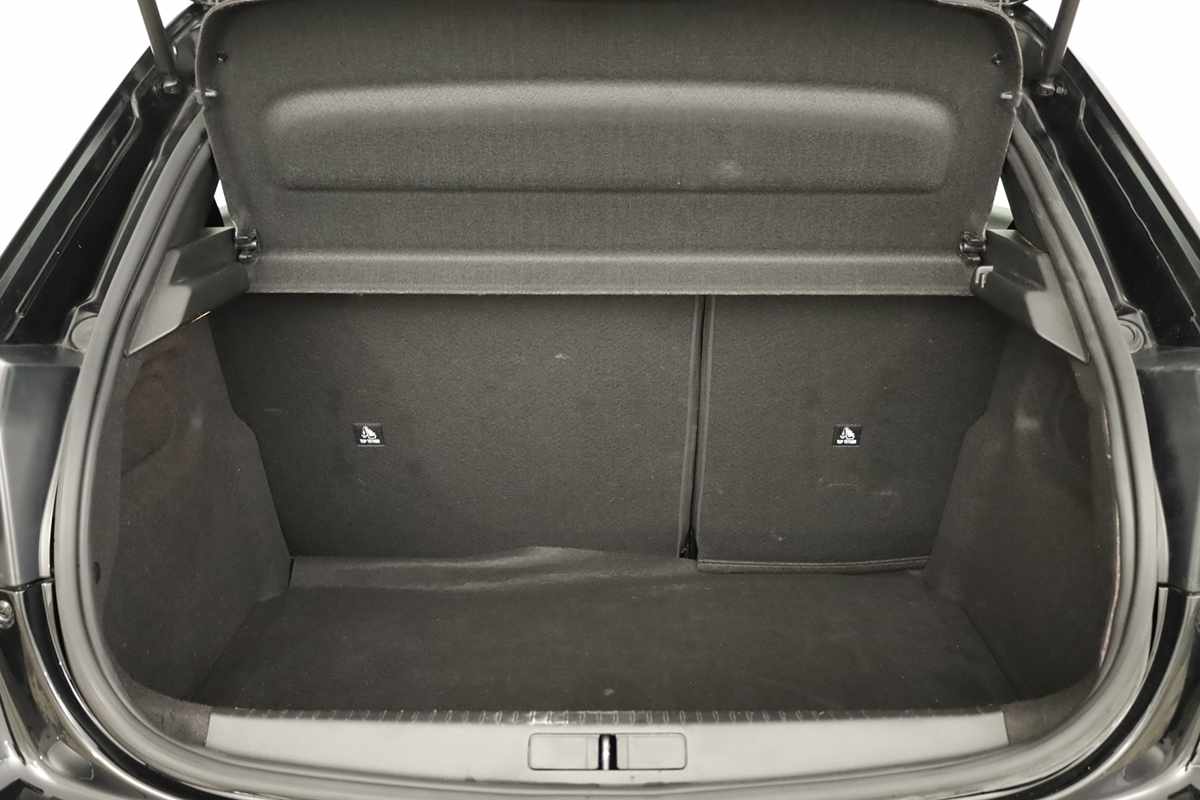 peugeot-208-2025-gasolina-1199cc