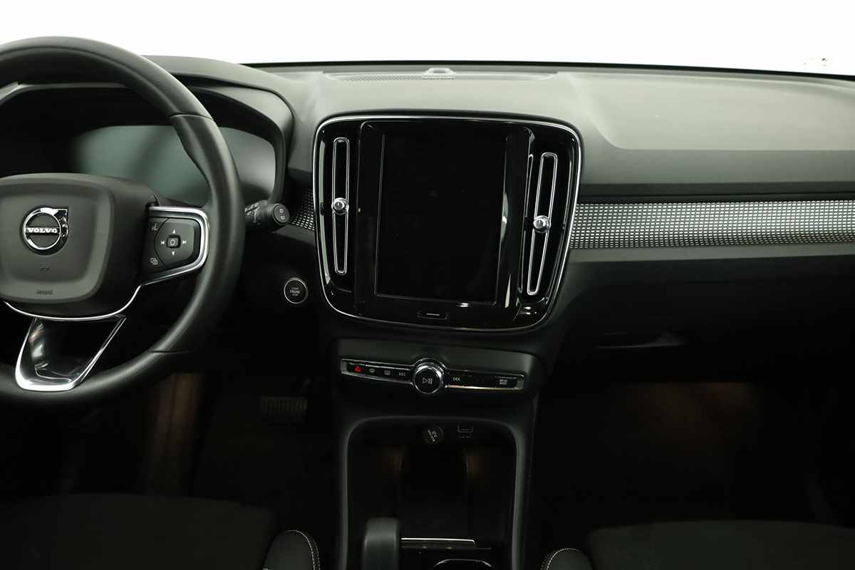 volvo-xc40-2024-gasolina-1477cc