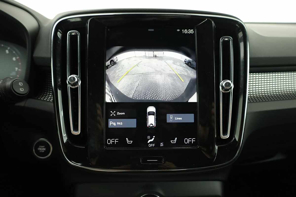 volvo-xc40-2024-gasolina-1477cc
