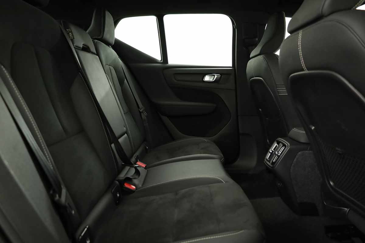 volvo-xc40-2024-gasolina-1477cc