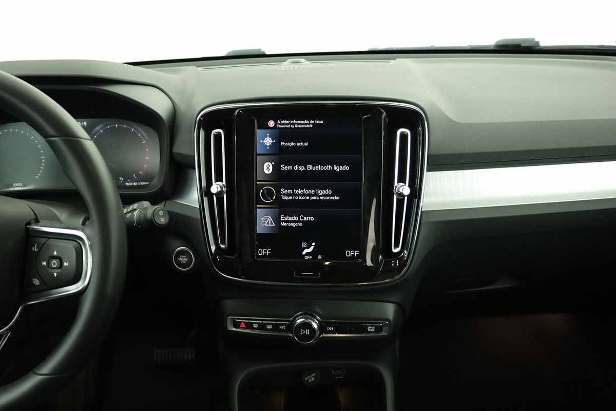 volvo-xc40-2024-gasolina-1477cc