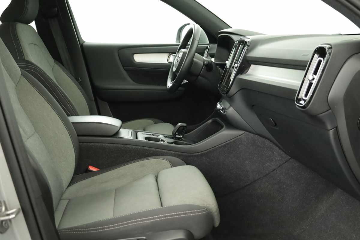 volvo-xc40-2024-gasolina-1477cc