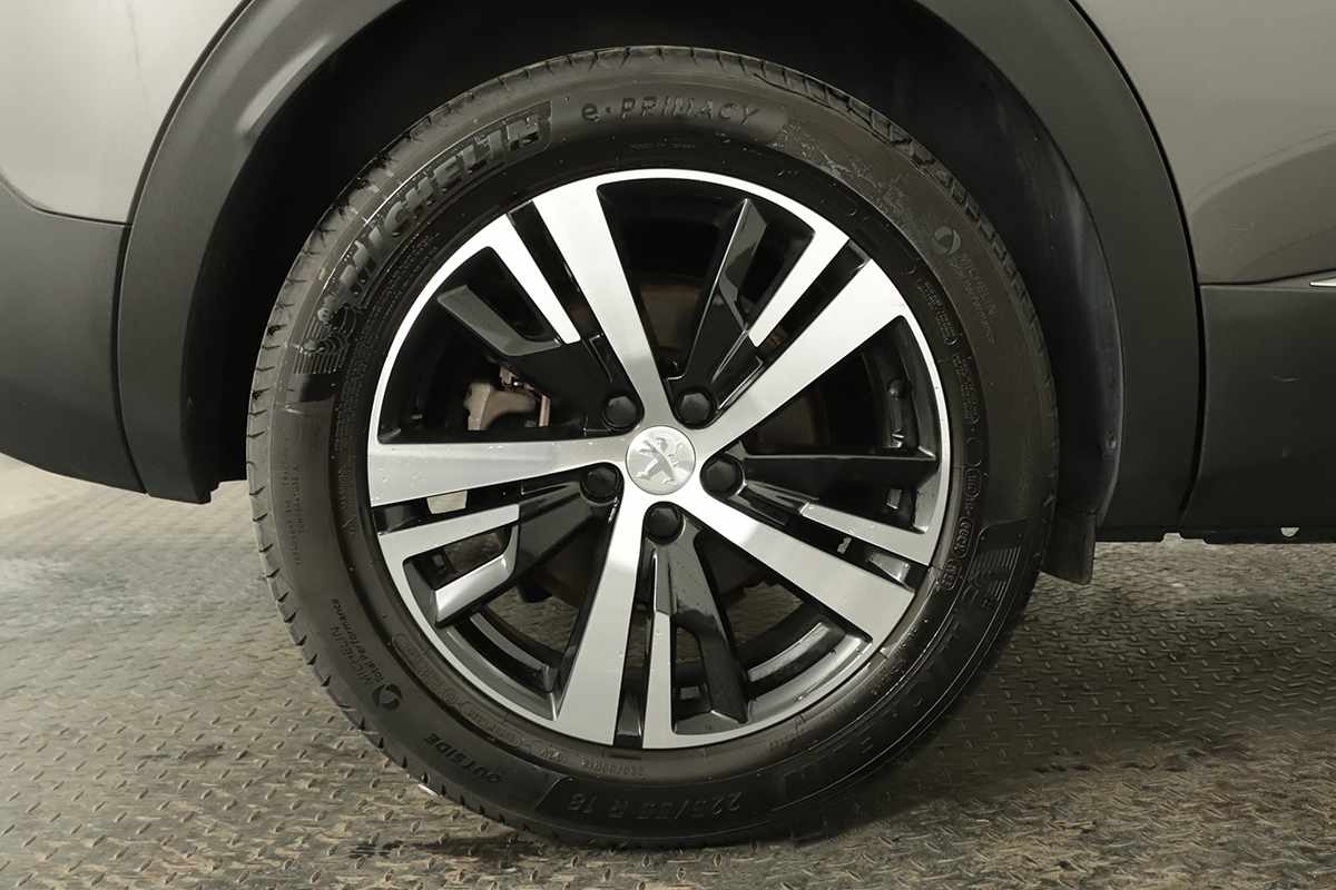 peugeot-3008-2023-gasolina-1199cc