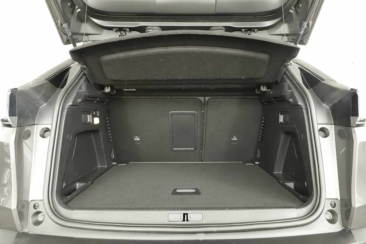 peugeot-3008-2023-gasolina-1199cc