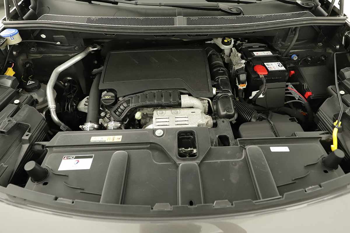 peugeot-3008-2023-gasolina-1199cc