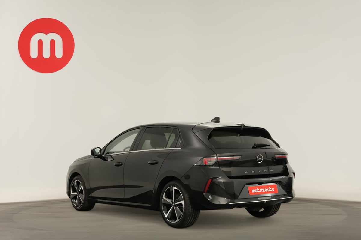 opel-astra-2022-diesel-1499cc