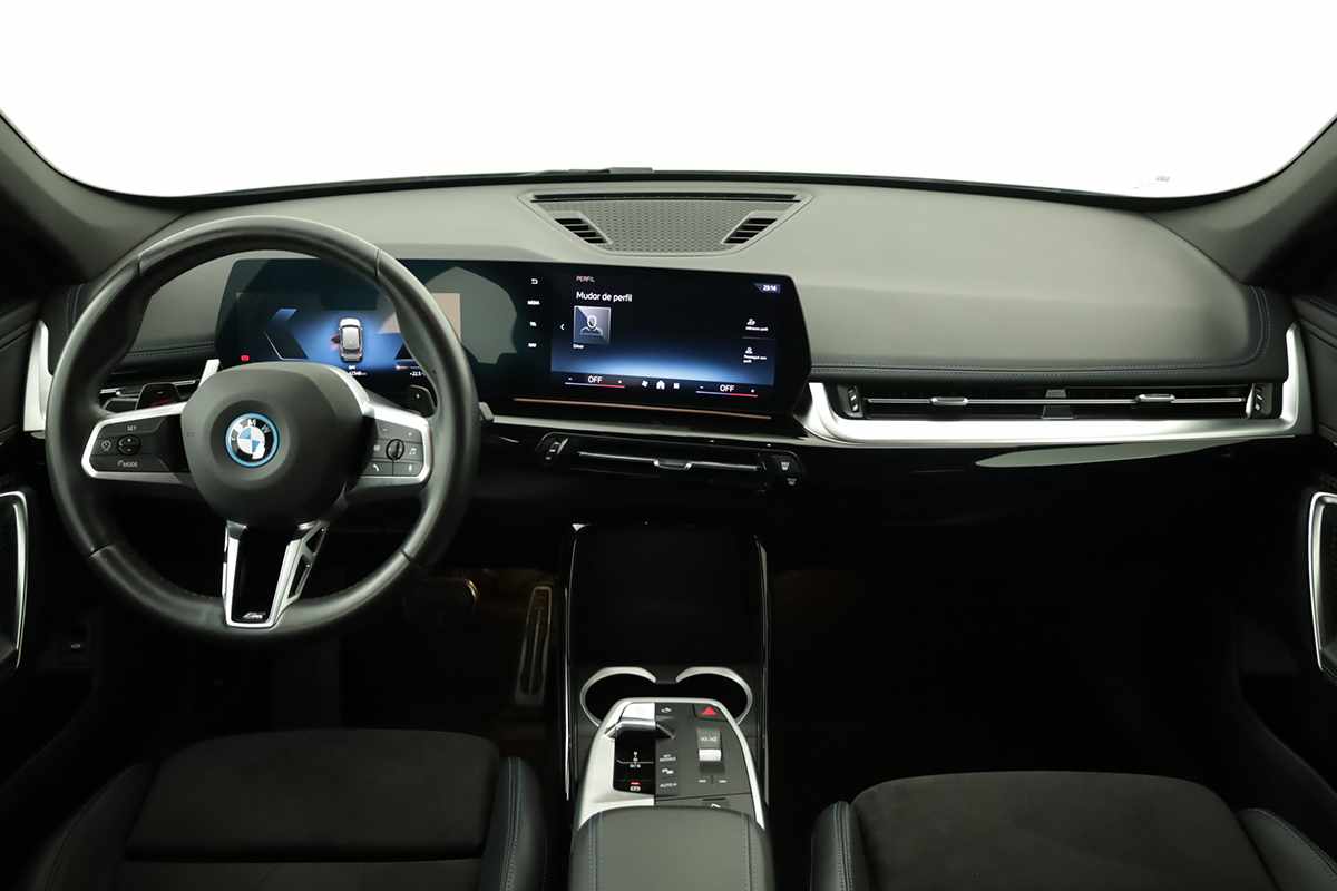 bmw-x1-2025-hibrido-a-gasolina-1499cc
