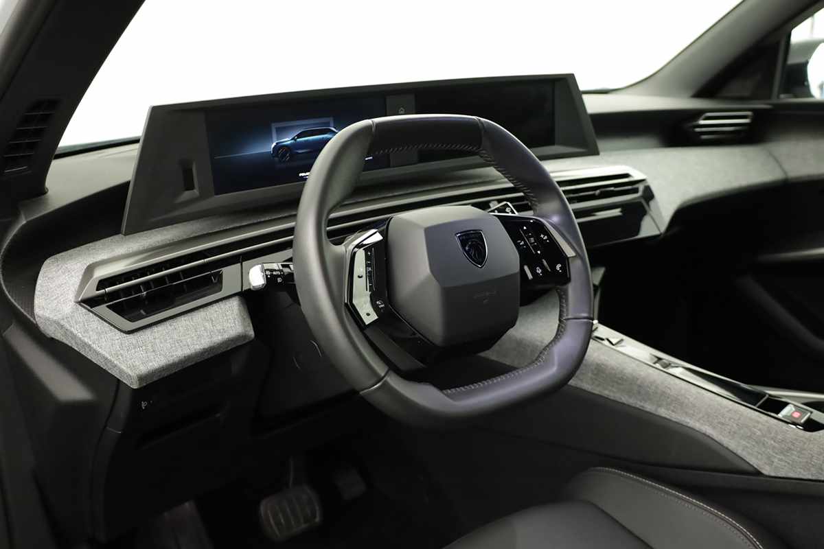 peugeot-5008-2025-gasolina-1199cc