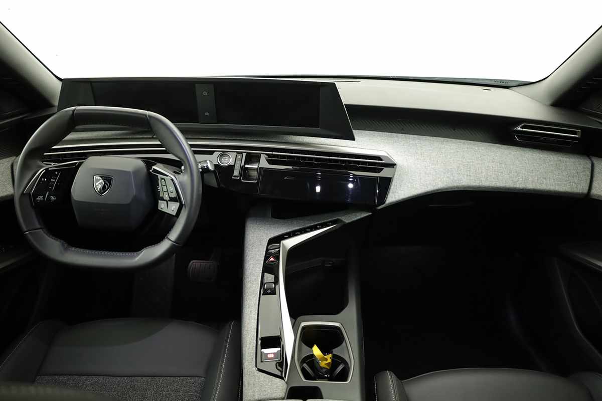 peugeot-5008-2025-gasolina-1199cc