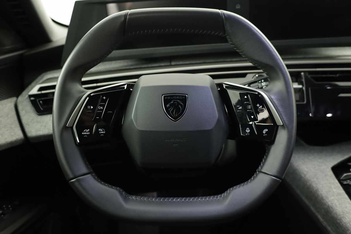 peugeot-5008-2025-gasolina-1199cc