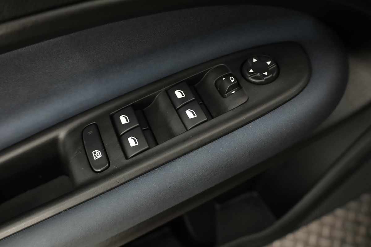 alfa-romeo-junior-2025-eletrico-0cc