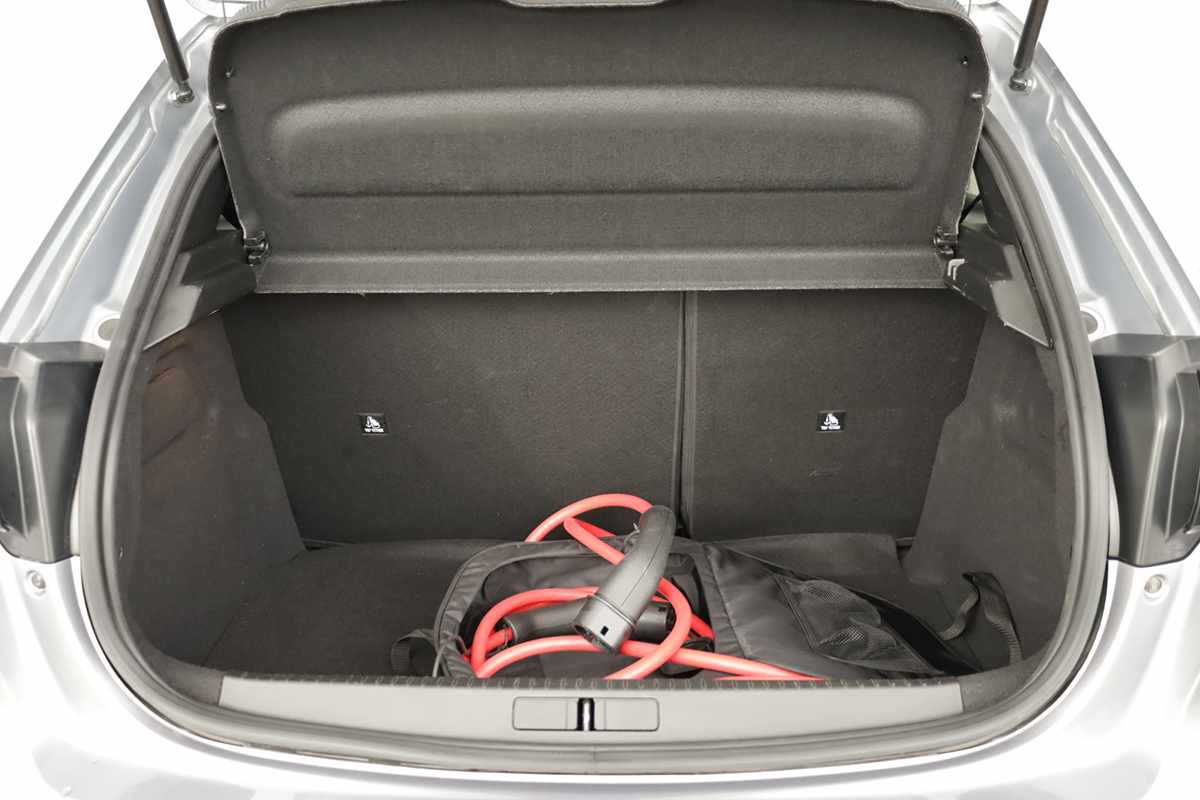 peugeot-e-208-2025-eletrico-0cc