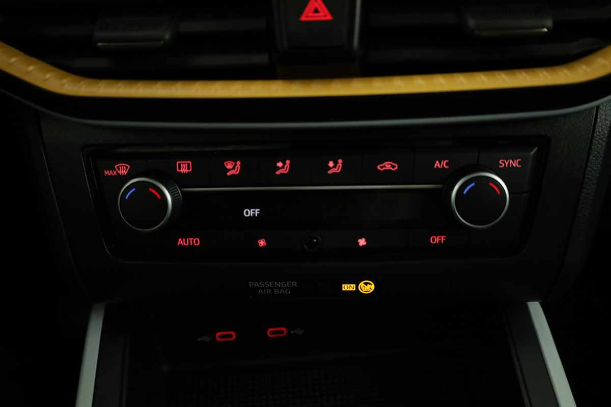 seat-arona-2024-gasolina-999cc
