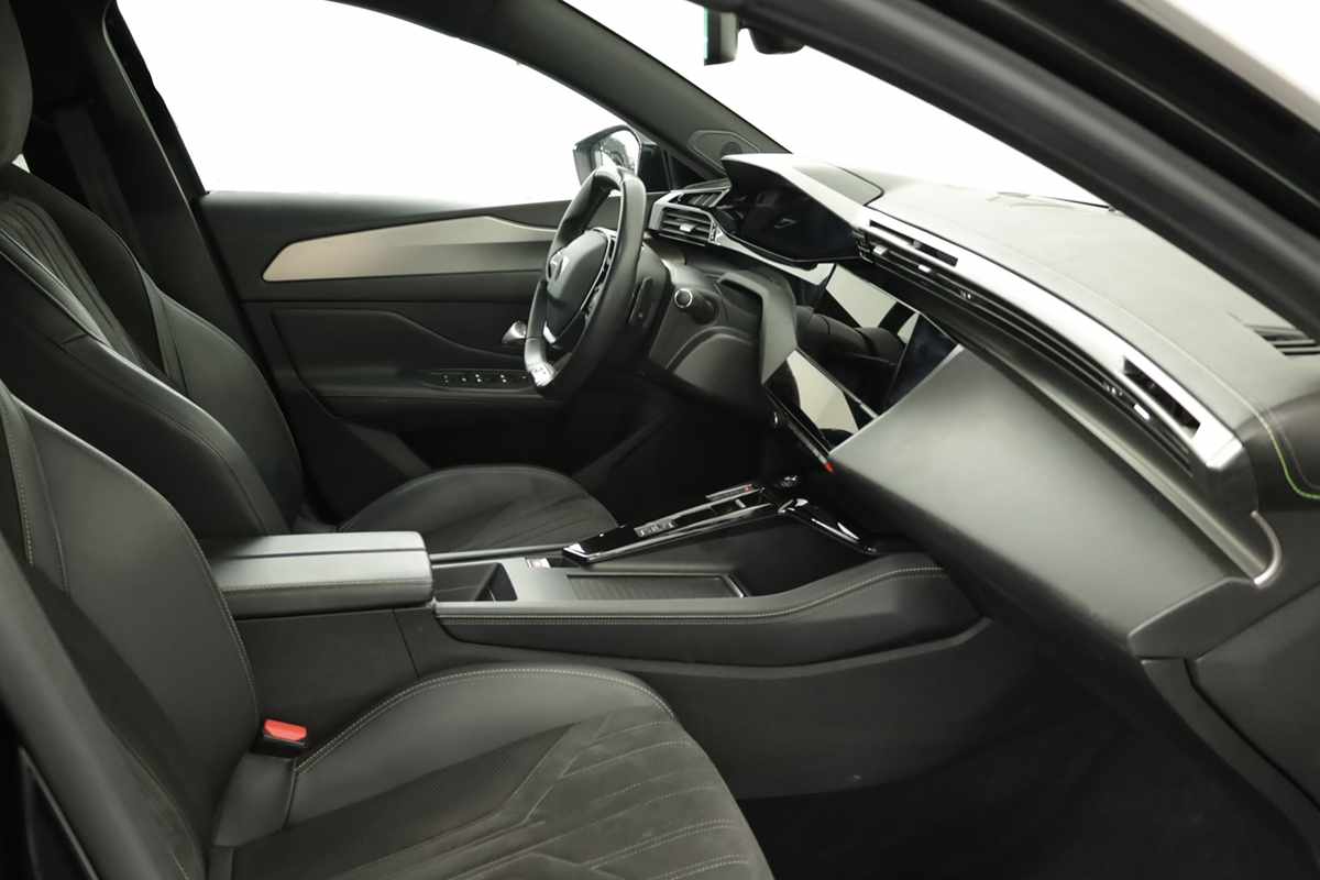 peugeot-308-2024-gasolina-1199cc