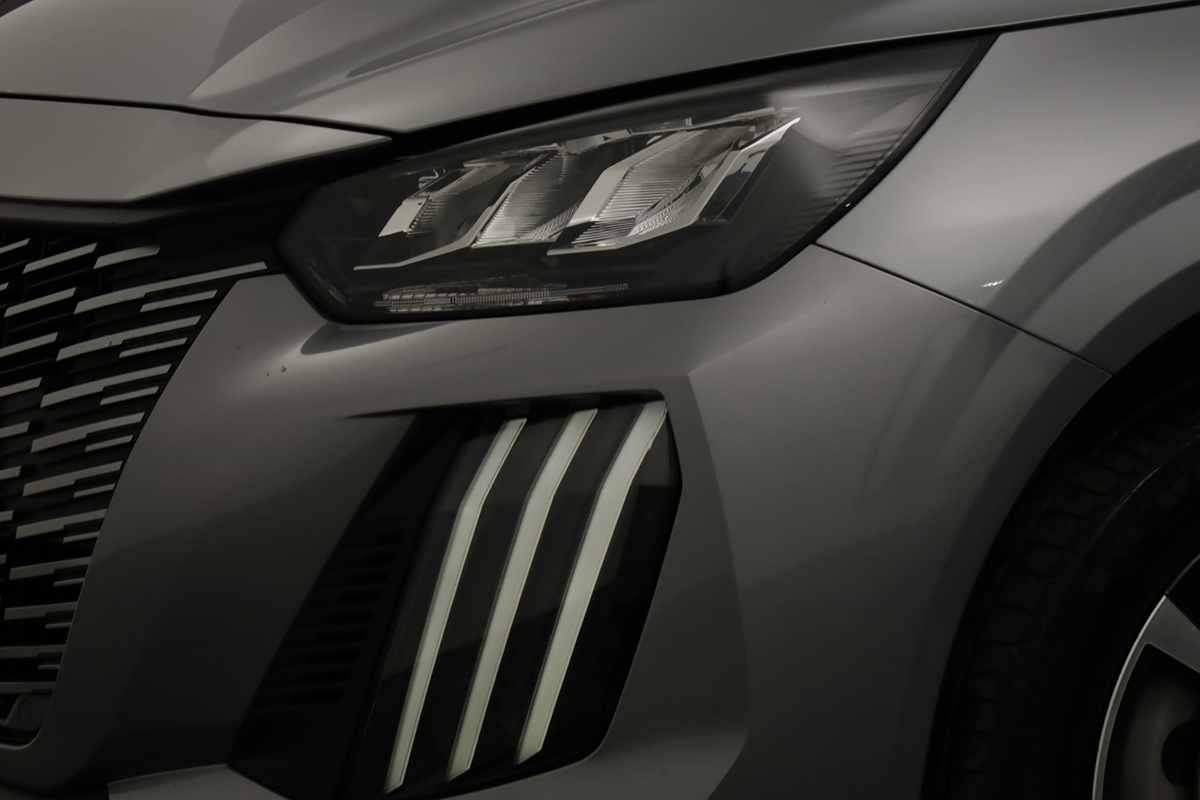 peugeot-e-208-2025-eletrico-0cc