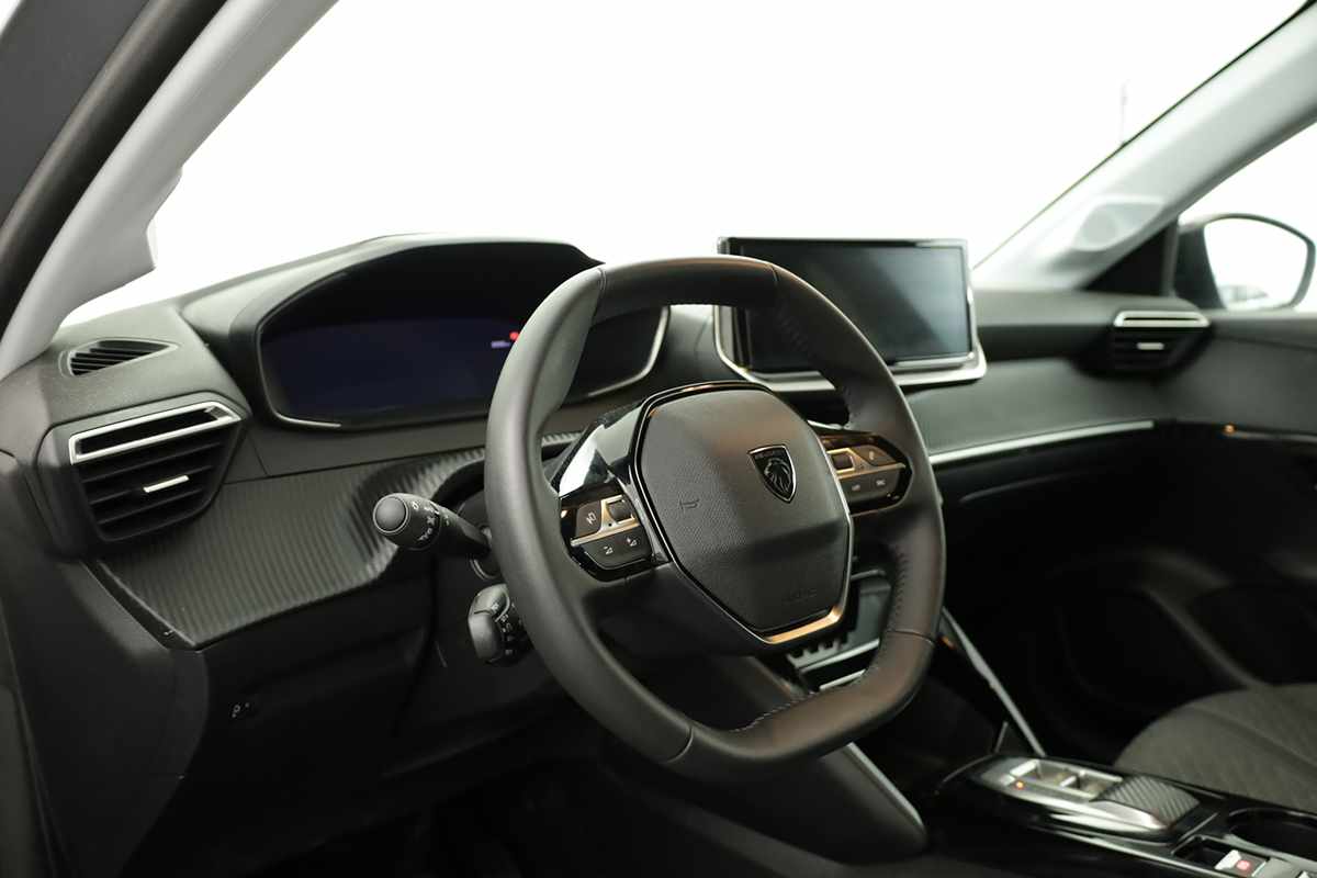 peugeot-e-208-2025-eletrico-0cc