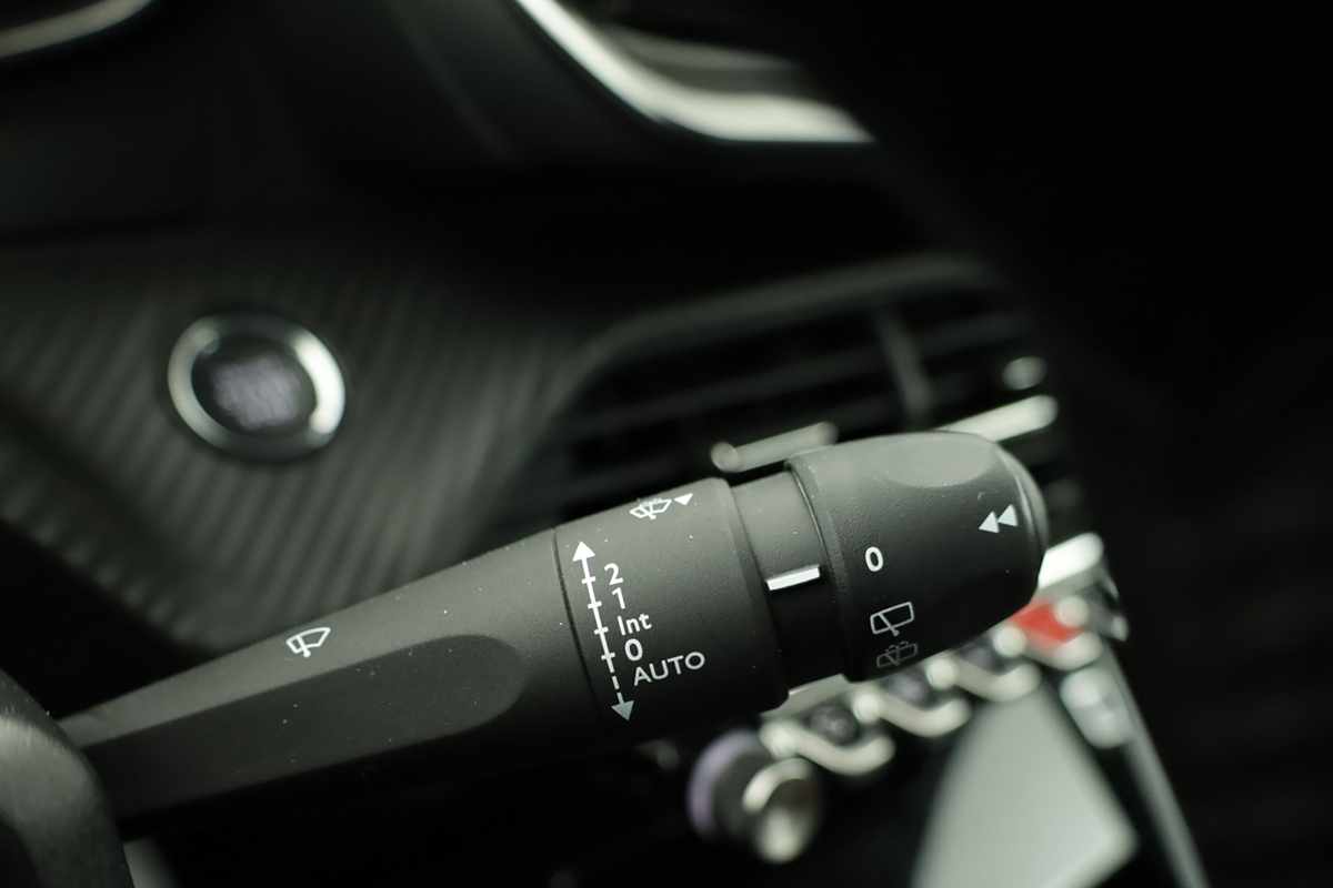 peugeot-e-208-2025-eletrico-0cc